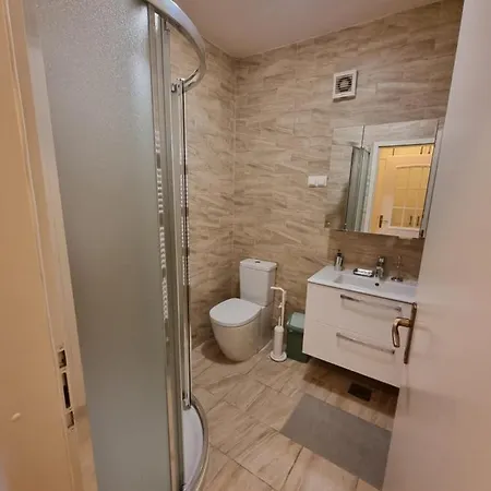 Apartma Vrtnica, Golf Apartment *